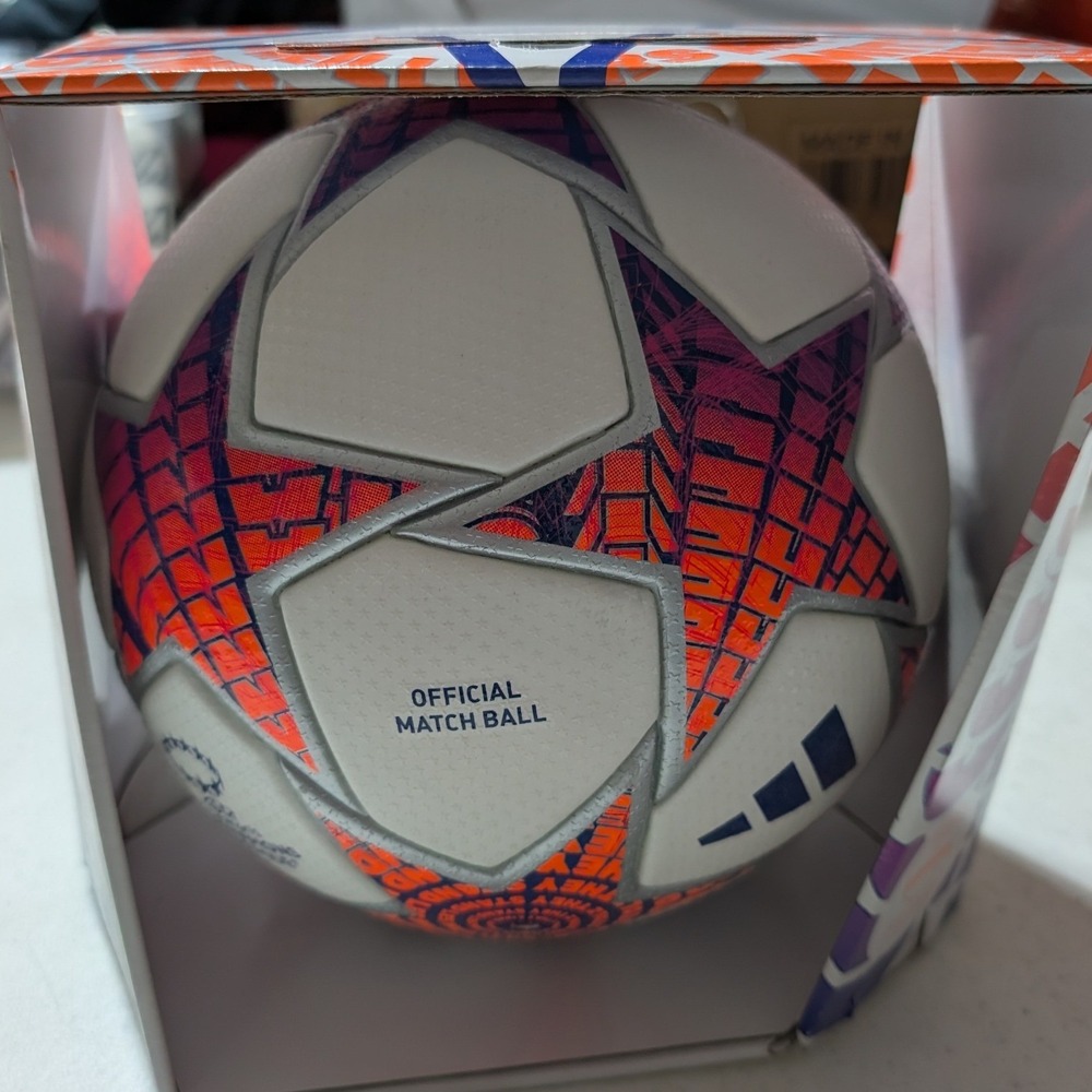 Adidas UEFA Women Champions League 2023/24 Official Match Ball Size 5 MSRP $170